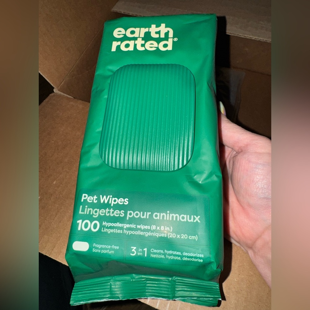 Bark Box Earth Rated pet wipes NEW sealed- 100 Large wipes for paws, face, butt